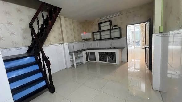 NHÀ HIẾM RỘNG RẢI HẺM TRẦN XUÂN SOẠN 66.6M2 NHĨNH 6Tỷ