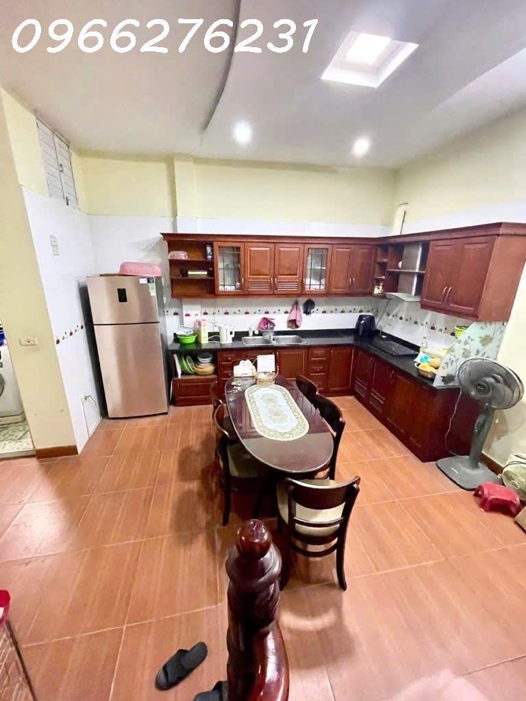 HÀO NAM 6 TẦNG LÔ GÓC - DÂN XÂY - NGÕ RỘNG 36M 6,95 TỶ
