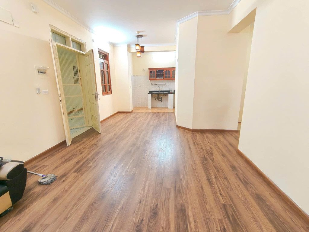 Cần bán chung cư Toà C4 Nguyễn Cơ Thạch 106m2, 3 ngủ, 2 vệ sinh, giá 5.8 tỷ.