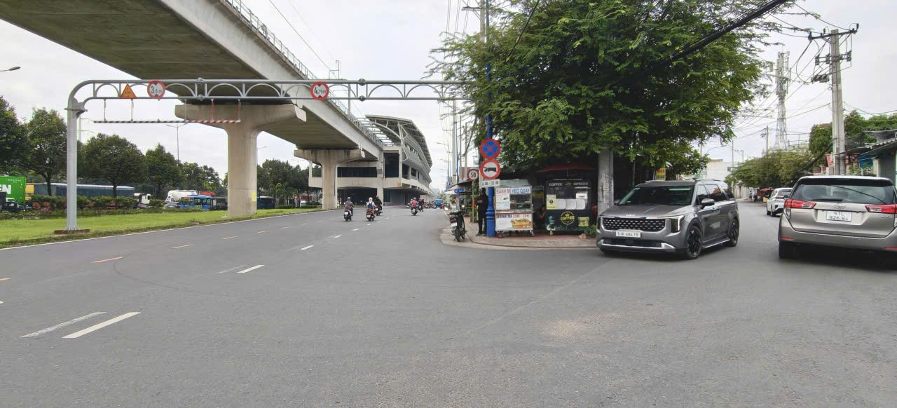 CƠ HỘI VÀNG: ĐẤT HẺM XE HƠI 231M² GẦN METRO CÔNG NGHỆ CAO ĐẦU TƯ CHDV HOẶC Ở NGAY THỦ ĐỨC!