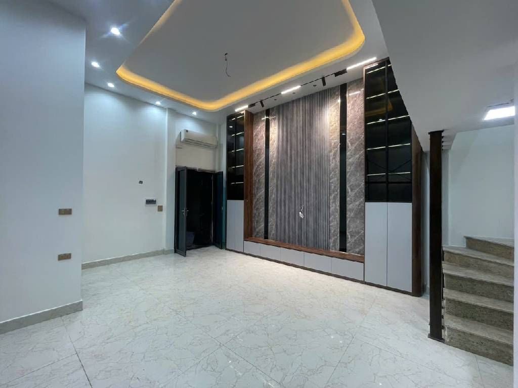 NHÀ MỚI  - OTO ĐỖ CÁCH NHÀ 15M RA ĐƯỜNG 19/5 - Giá 8.x tỷ