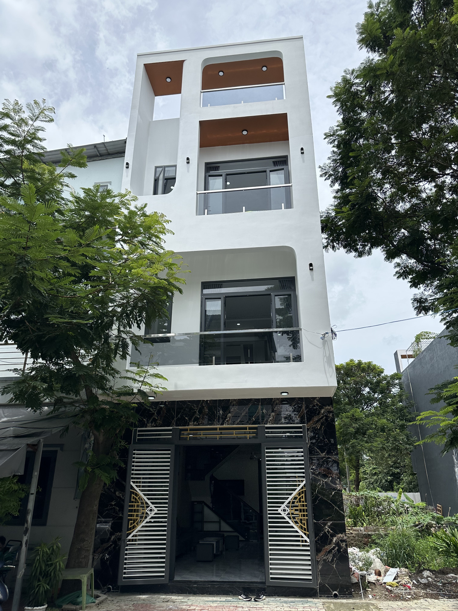 CHÍNH CHỦ CẦN BÁN NHÀ PHỐ 3 Lầu - P.Thuận Giao - Tp Hồ Chí Minh