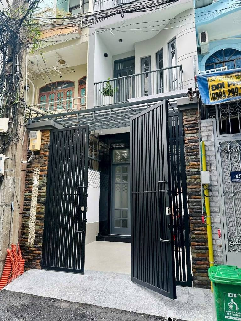 Hiếm ! 4 tầng khu vip - vị trí độc nhất cư xá Nguyễn Trung Trực Quận 10 đang chào bán !!!