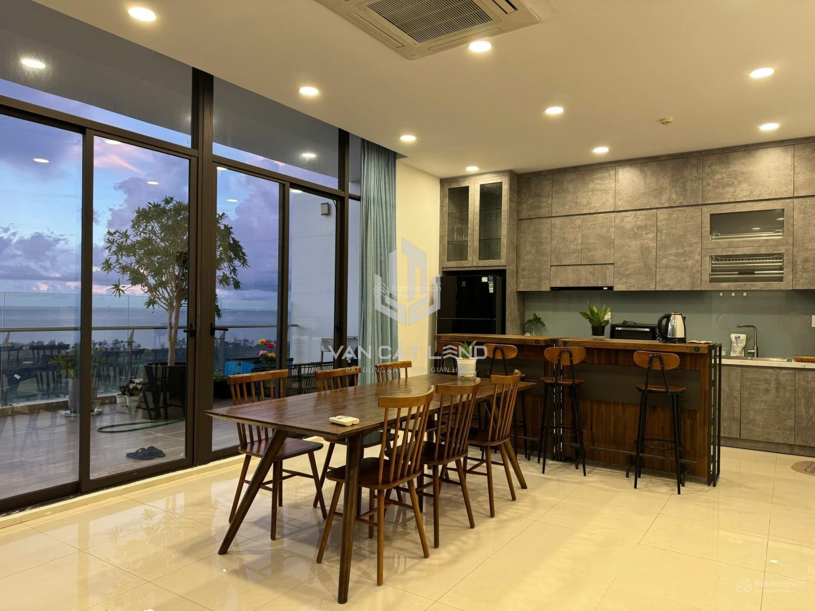 🔥 CHO THUÊ PENTHOUSE GATEWAY VŨNG TÀU – DT 220M² – 3 PHÒNG NGỦ – VIEW BIỂN & SÂN GOLF – CHỈ 30 TRIỆU/THÁNG 🔥