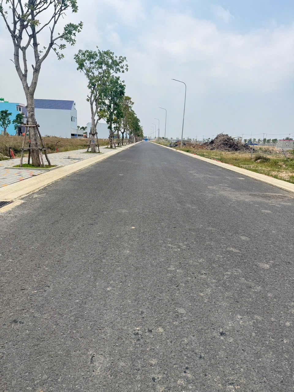 bán lô đất ngộp đường 3/2 trục chính vào vinhomes hậu nghĩa đất đô thị