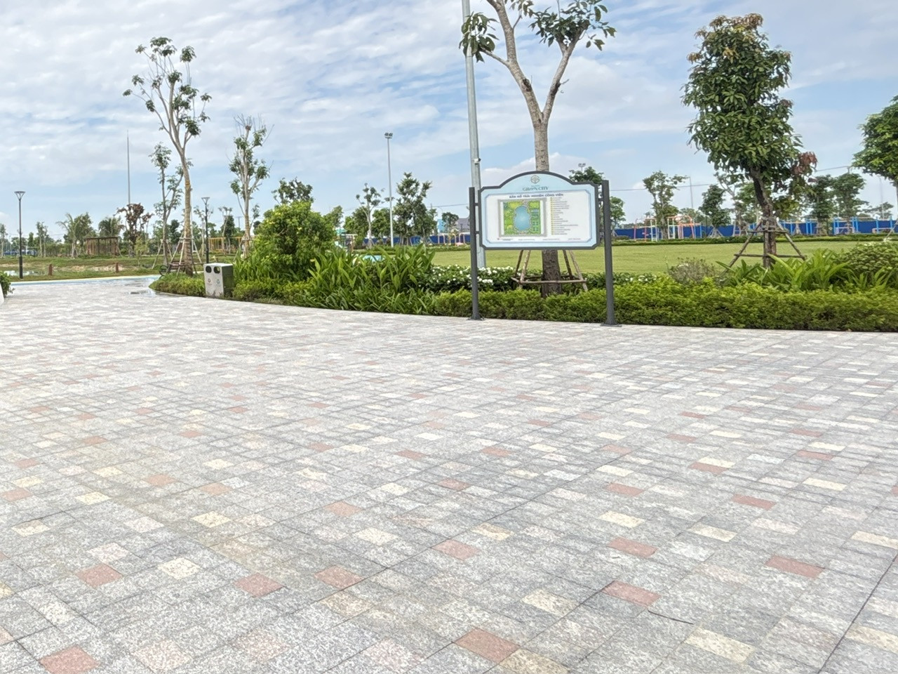 bán lô đất ngộp đường 3/2 thị trấn hậu nghĩa ngay vinhomes hậu nghĩa đất đô thị