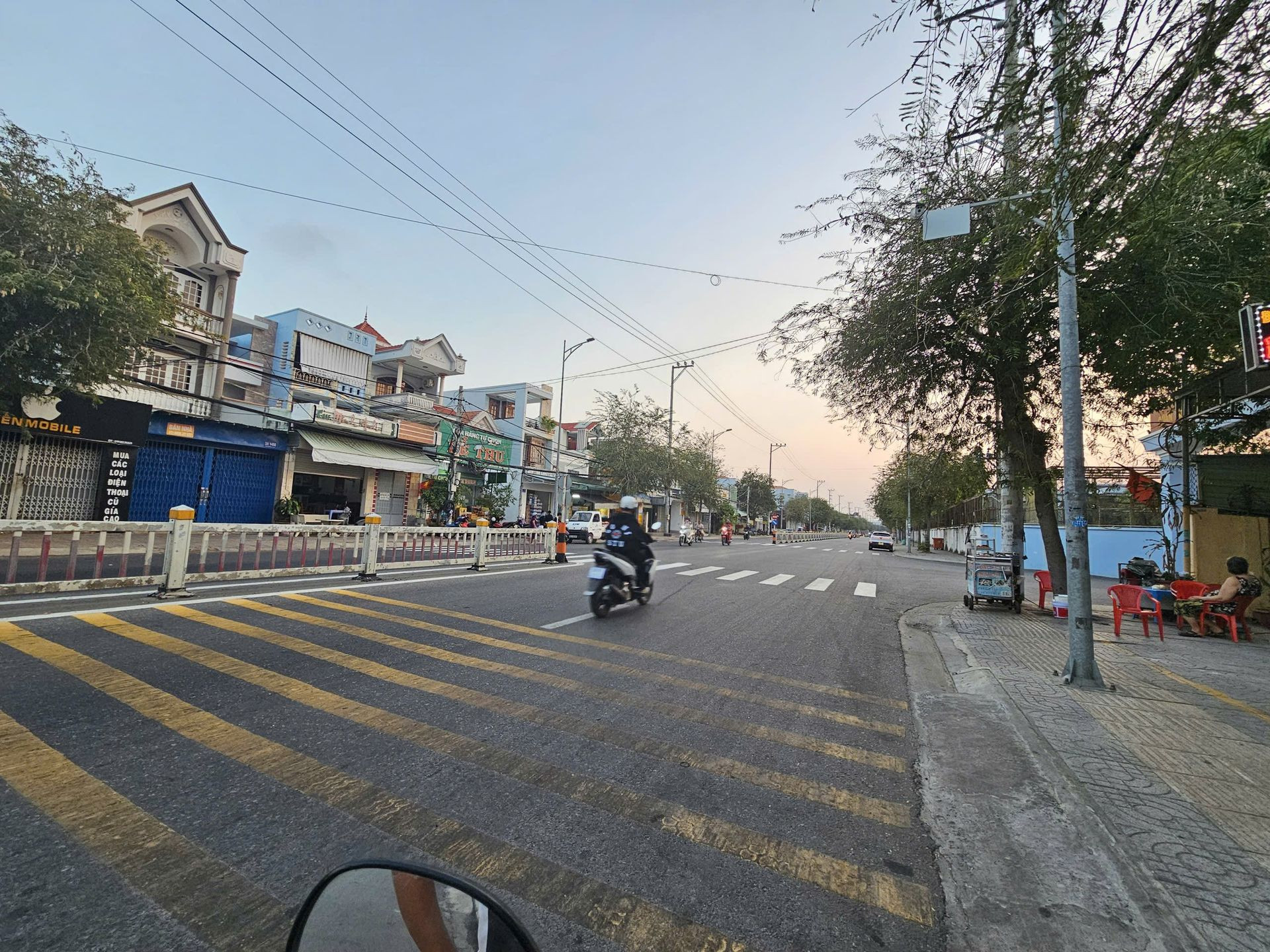 🔥 SIÊU PHẨM TRỤC CHÍNH: MẶT TIỀN ĐƯỜNG 30/4 PHƯỜNG PHƯỚC THẮNG – 140M² FULL THỔ CƯ – NHÀ 3 TẦNG 5PN KINH DOANH ĐA NGÀNH – GIÁ 10 TỶ 🔥