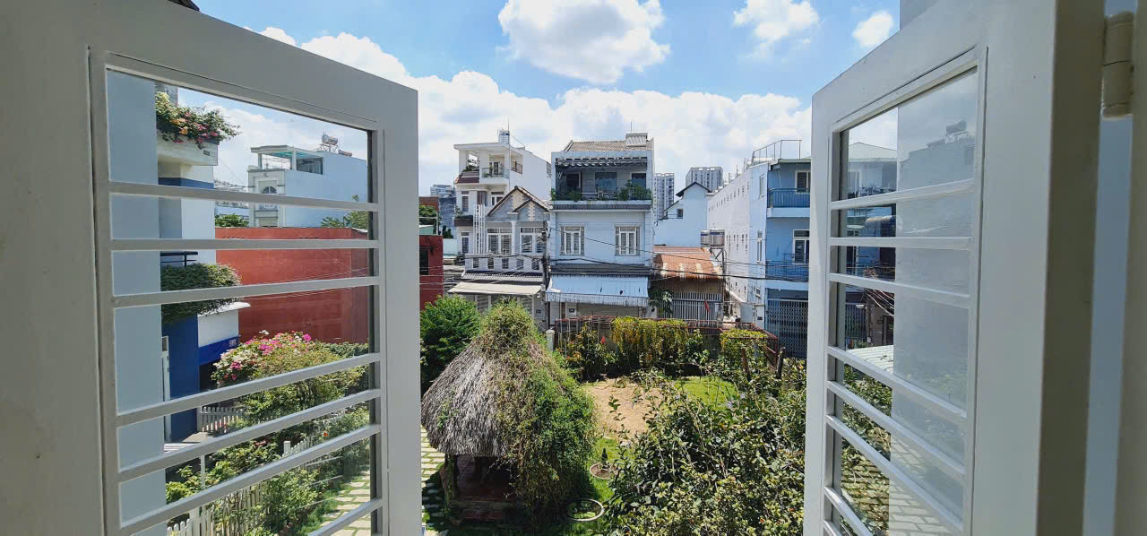 Cho thuê Nhà Trệt Lầu sân vườn Xe Hơi Tránh Nhau Đường 37 Hiệp Bình Chánh