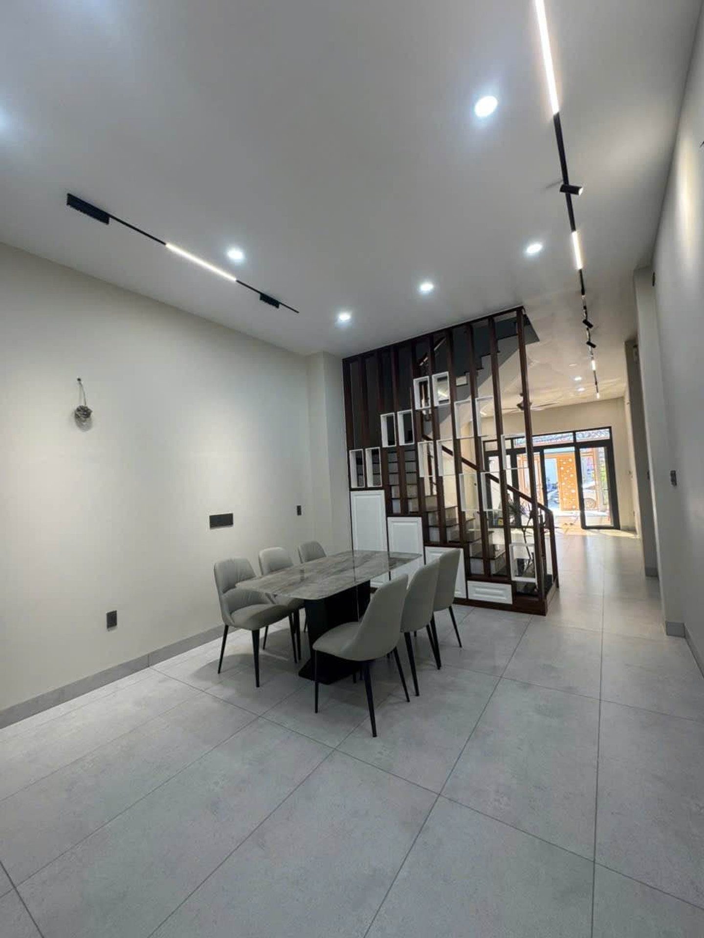 🏠 BÁN NHÀ HIỆP BÌNH – MẶT TIỀN KINH DOANH SẦM UẤT – SỔ VUÔNG ĐẸP A4 – ĐƯỜNG 12M – GIÁ 11.9 TỶ