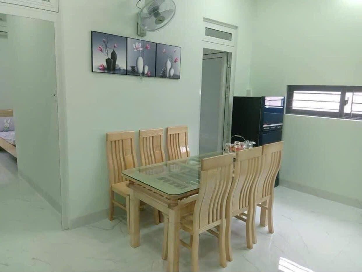 Bán Toà nhà đã hoàn công, đầy đủ điều kiện PCCC, thu nhập thụ động tối thiểu 25tr/tháng

🏢 Thông tin tài sản:
-  Diện tích đất: 126m²
-  Kết cấu: 3 tầng kiên cố
-  Gồm 5 căn hộ 2 phòng ngủ -mỗi căn cho thuê 5tr/tháng