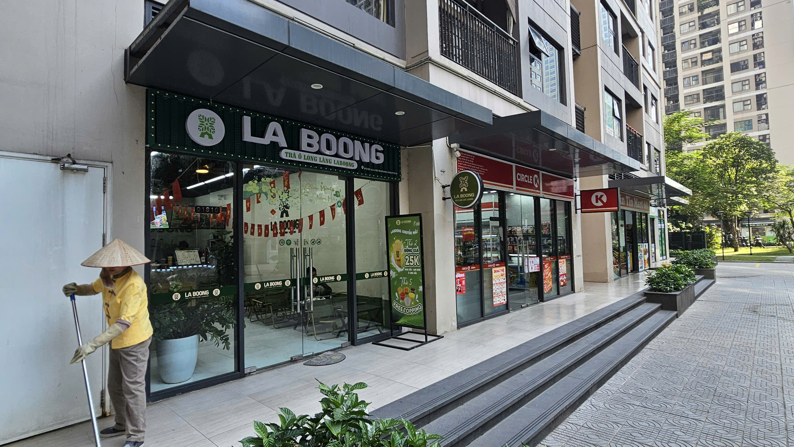 Cho thuê căn shop view nội khu diện tích 30m2