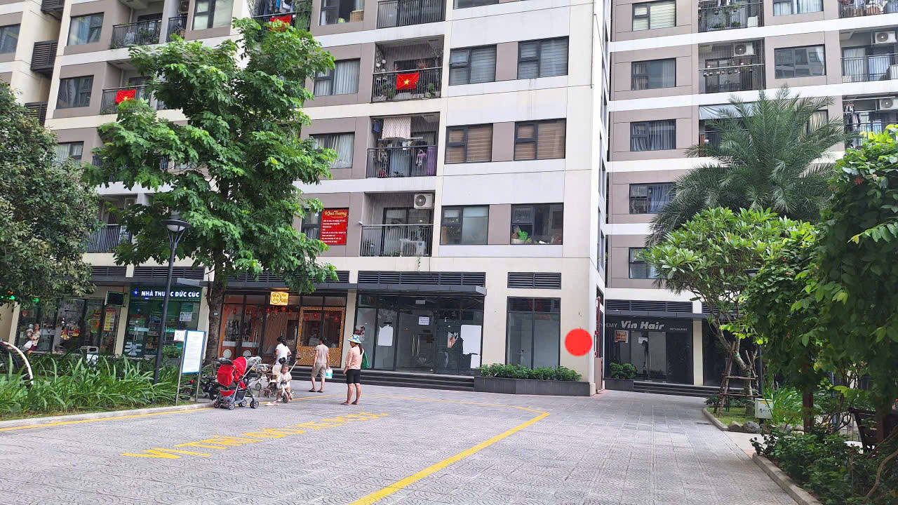 Cho thuê căn shop diện tích 30m2 view nội khu