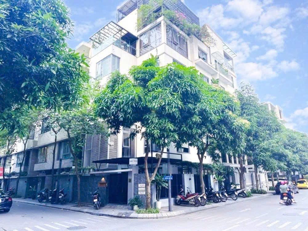BÁN NHÀ LIỀN KỀ ĐƯỜNG NGUYỄN TUÂN. 110M2 XÂY 6 TẦNG. THANG MÁY. LÔ GÓC.