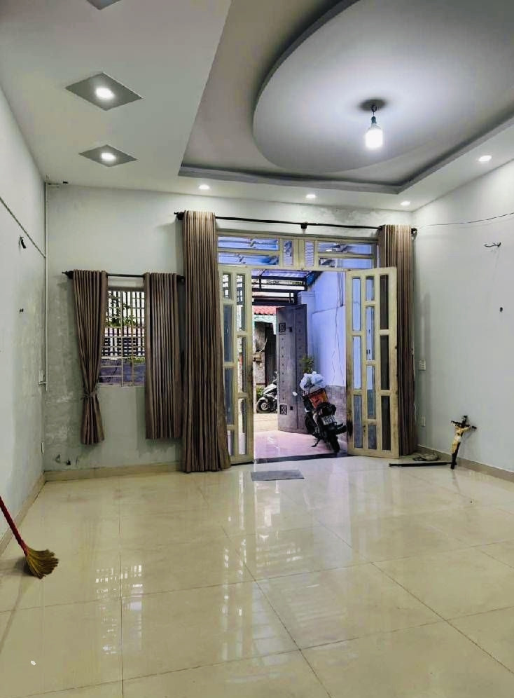 Nhà Bán 96,5m-2 Tầng-Giá7,2 Tỷ -HX Hơi -BH Hòa Bình Tân