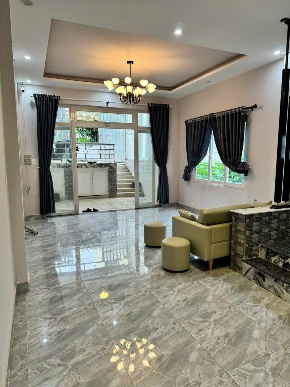 Cho thuê nhà đường An Dương Vương Đà Lạt giá 8 triệu / tháng