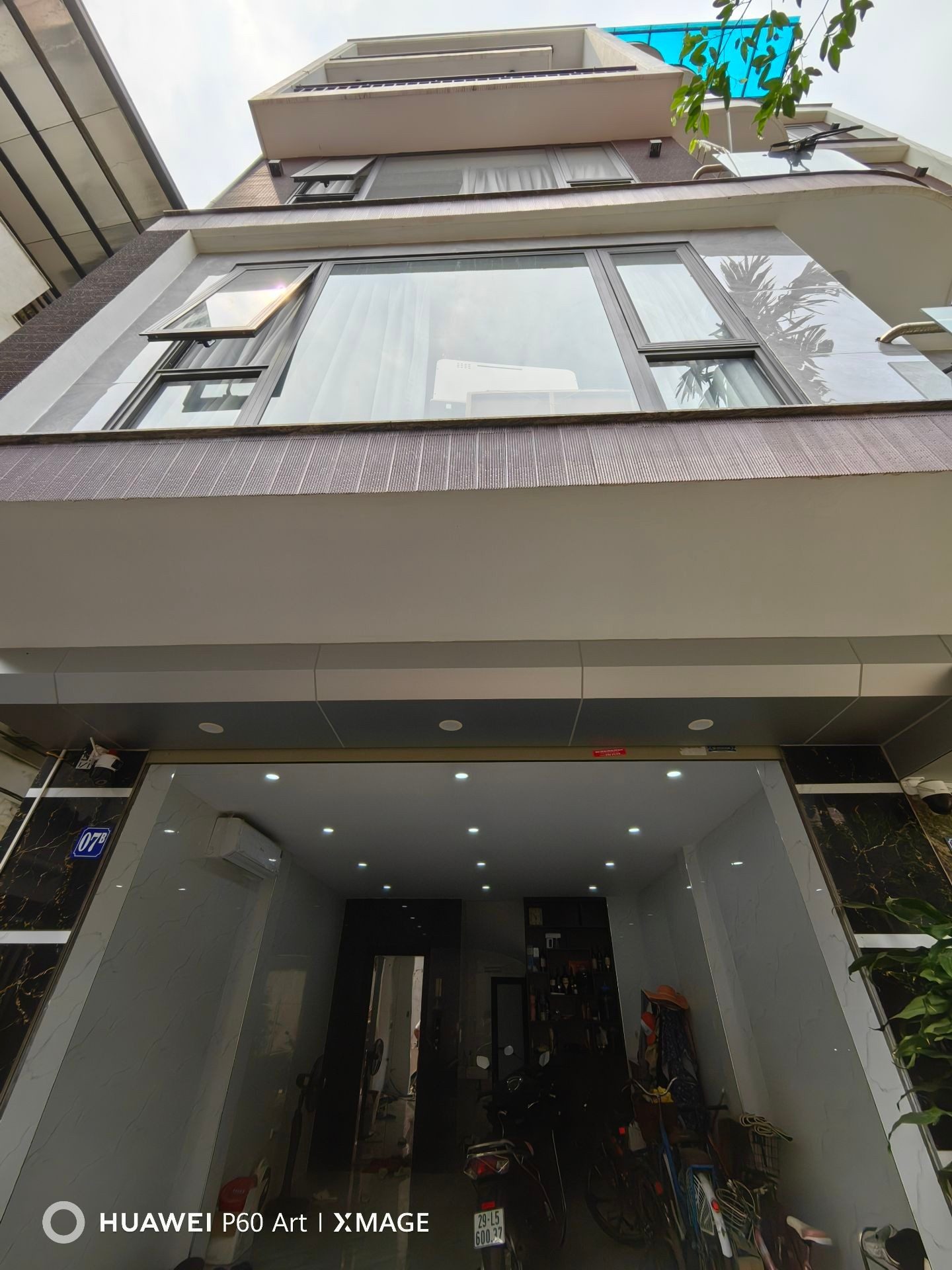Bán nhà 41,5m² full thổ cư ngang 4,5m giá 11.45 tỷ tại Đường An Dương Vương Phường Phú Thượng