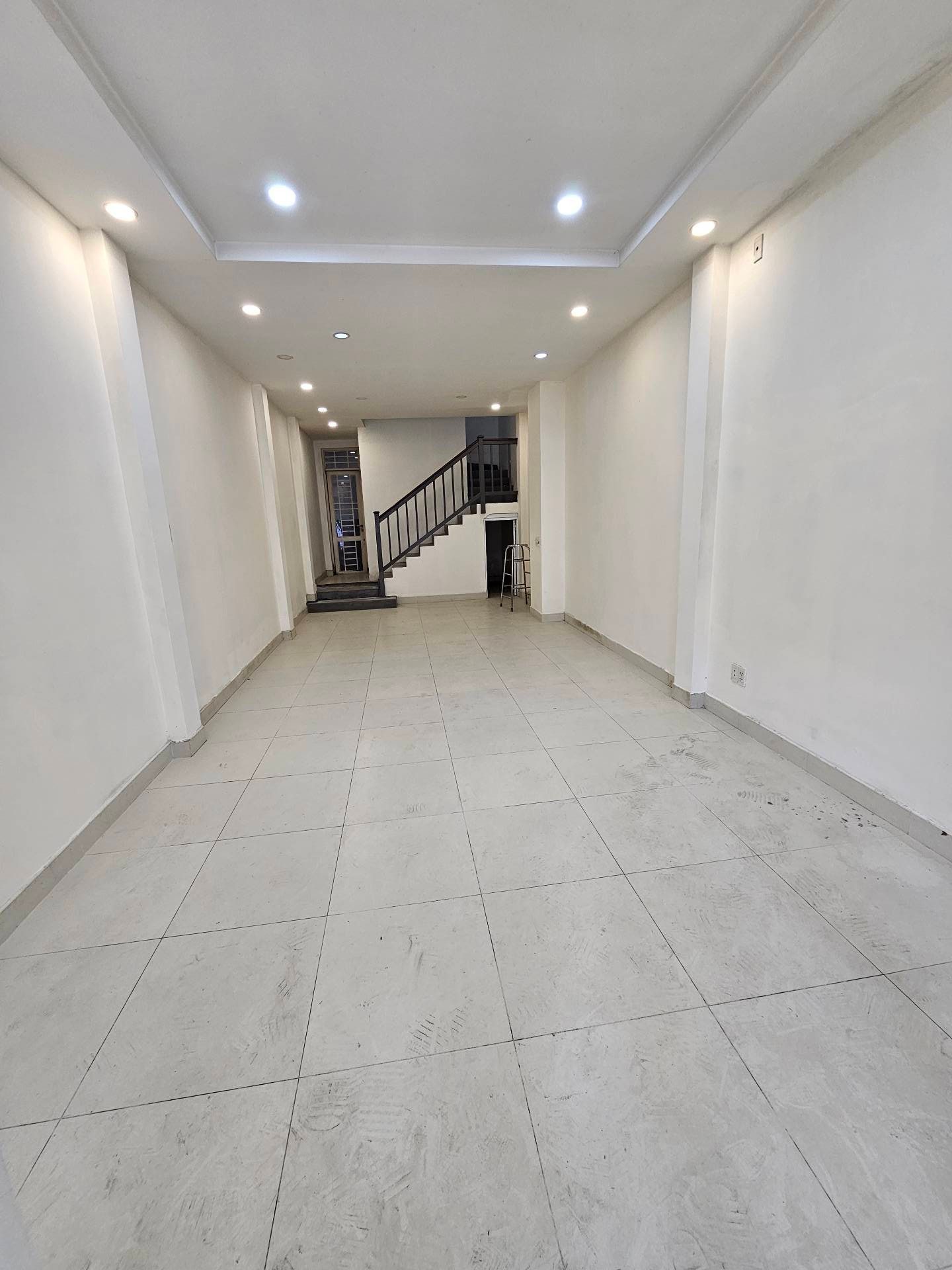 💢Nhà Giá Rẻ Khu Vực Bình Tân 70m2 chỉ với 6,8tỷ. Chủ đang ngộp giá giảm sâu 6.2nÿ. cần bán gấp💢