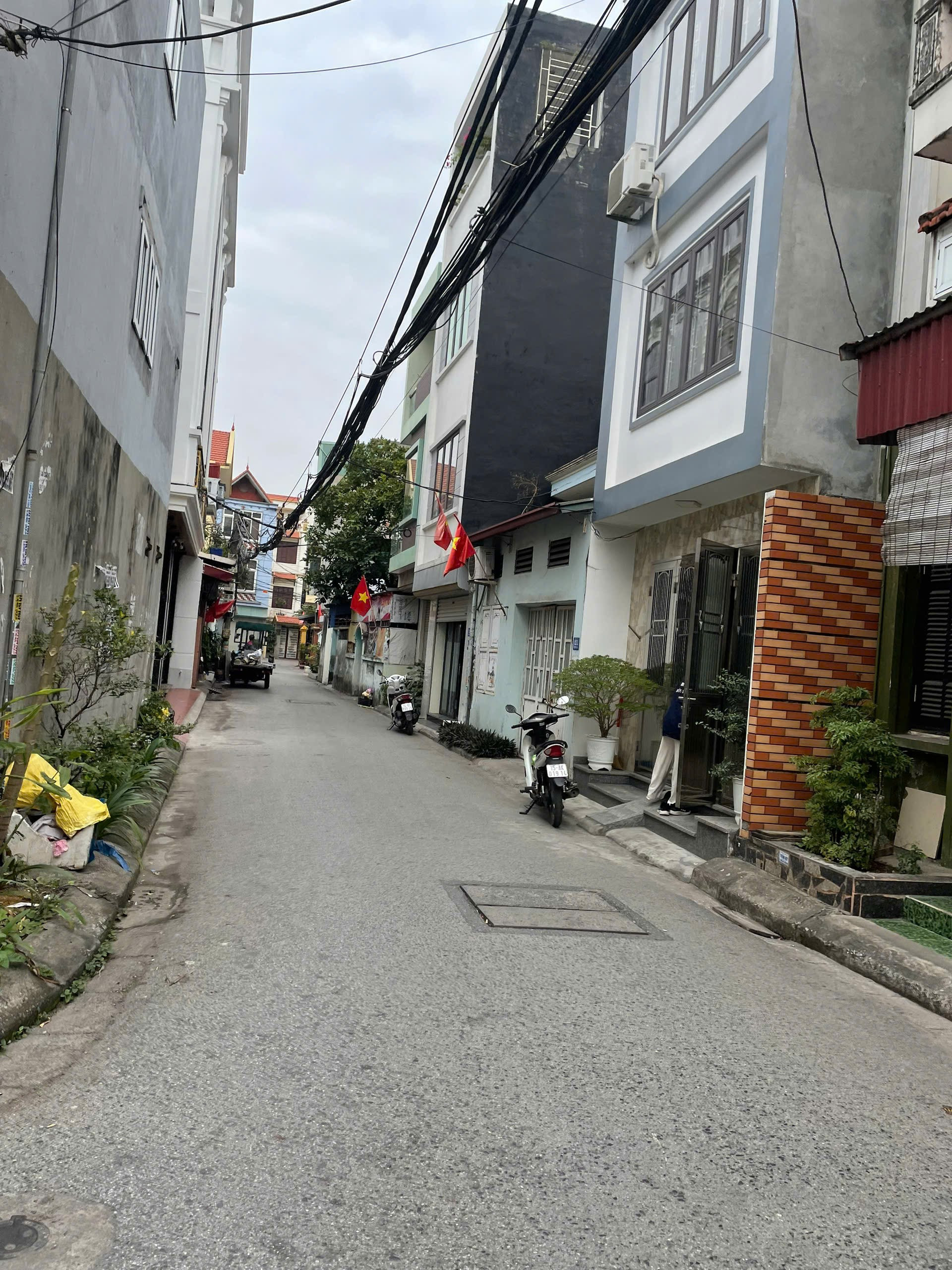 🏠🏠🏠Bán đất tặng nhà mặt đường An Lạc, Sở Dầu, ngày sau Sở Tài chính 

🔹Thông số 135,5m, mặt tiền 5,24m, nở hậu