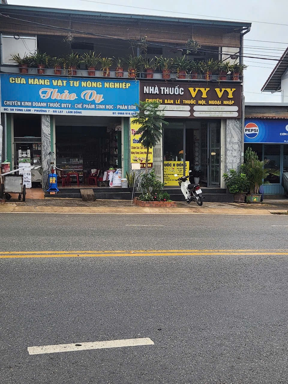 NHÀ  ĐẸP - GIÁ TỐT - Bán GẤP 2 CĂN LIỀN KỀ VỊ TRÍ ĐẮC ĐỊA Tại Phường 7, ĐÀ LẠT, Lâm Đồng