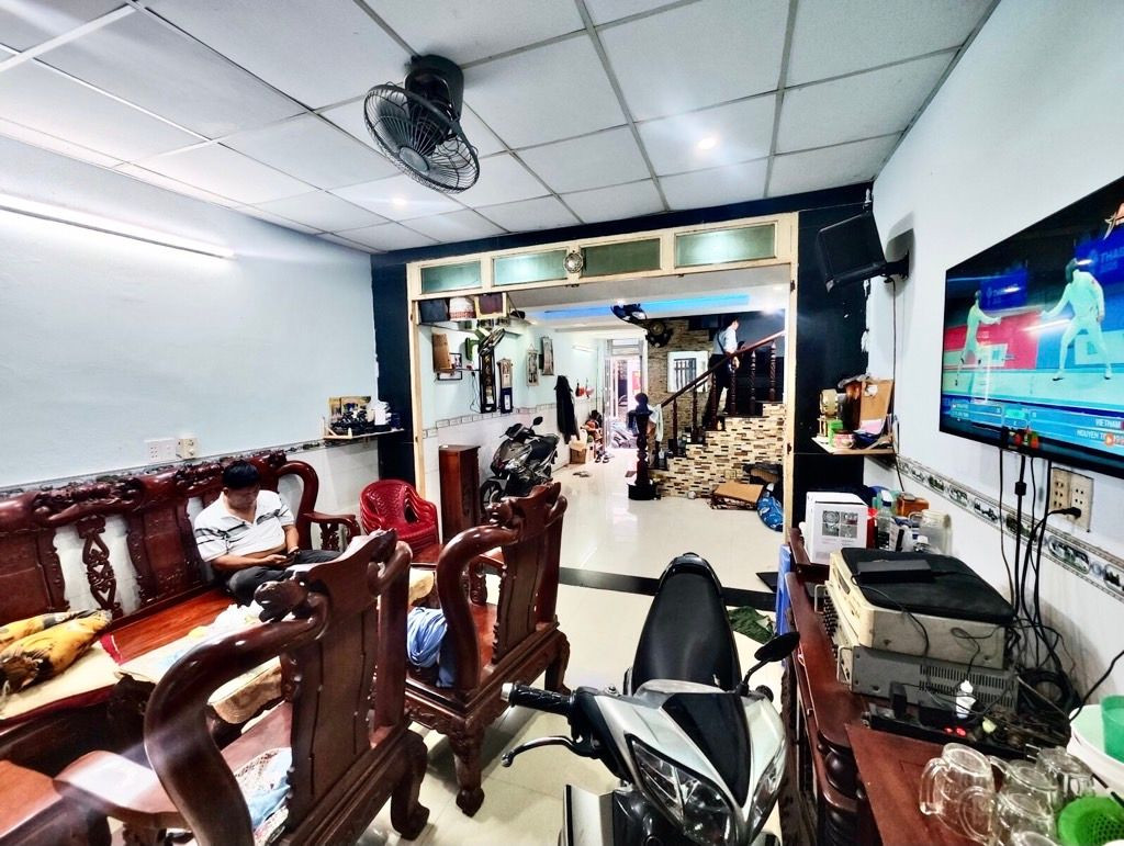 SIÊU PHẨM 4 TẦNG 2 MẶT TIỀN AO ĐÔI - HẺM XE HƠI TỚI CỬA - NHÀ ĐẸP Ở NGAY - GIÁ 5.4 TỶ