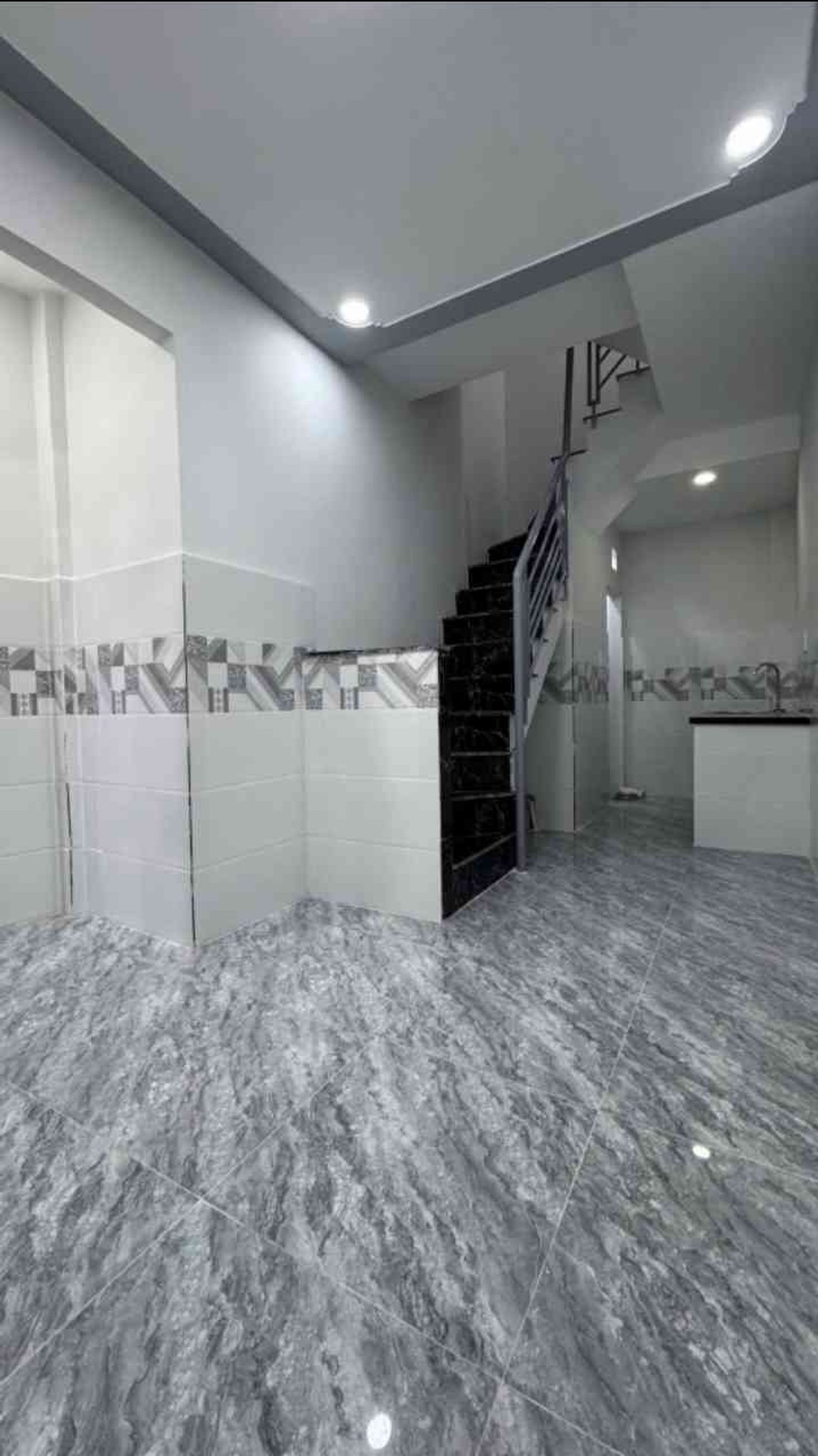 Ngay Âu Cơ - Tân Phú 21m2 3 lầu nhà mới ở ngay Ko LG Ko QH chỉ 2.07 tỷ