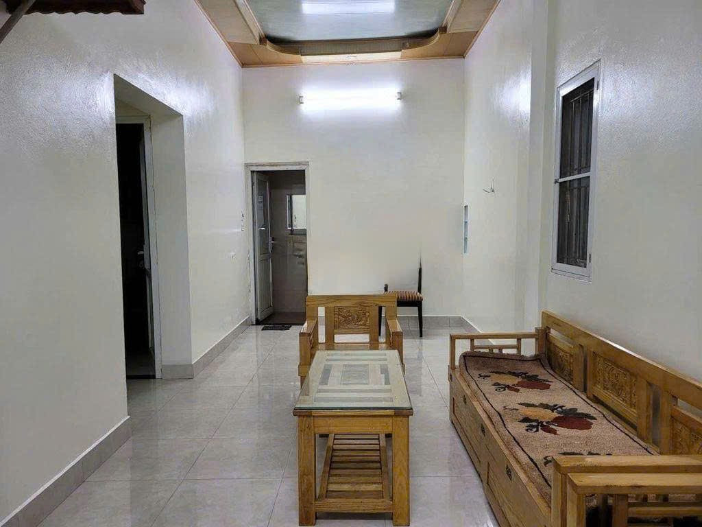 Cho Thuê Nhà Ngõ 242 Đường Âu Cơ - Quảng An - Tây Hồ/ 70M² 2 Ngủ/ Giá Thuê 7tr