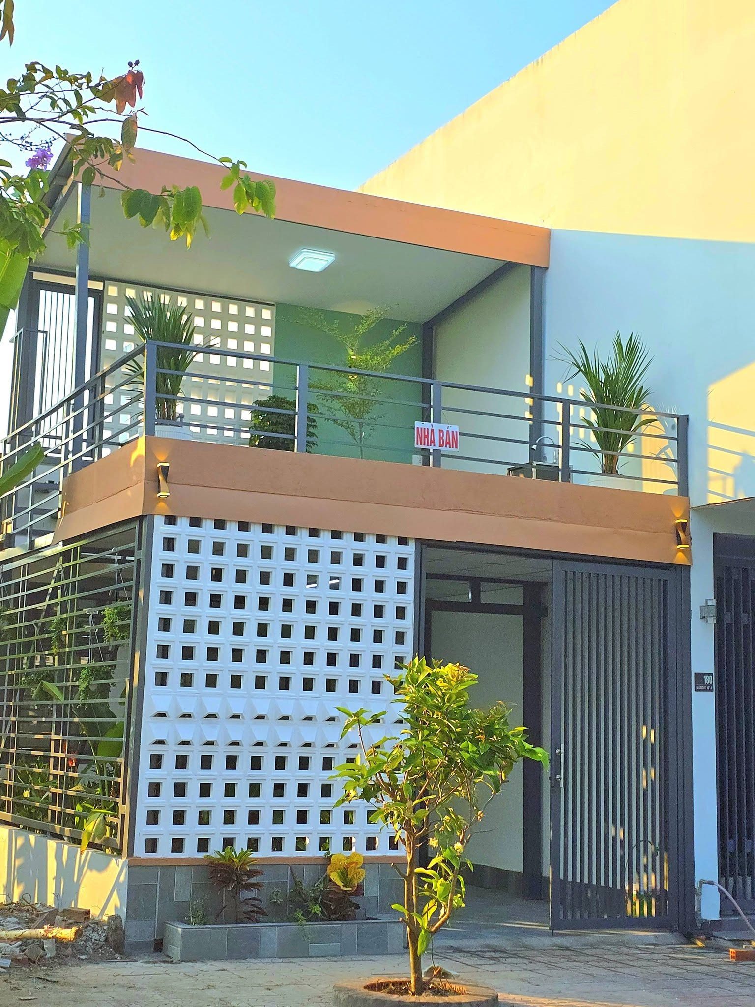 CG. NHÀ TRỆT GÁC LỬNG RỘNG 100M2 VỊ TRÍ SÁNG ĐẸP HIẾM CÓ - VIEW CÔNG VIÊN - KDC PHÚ AN