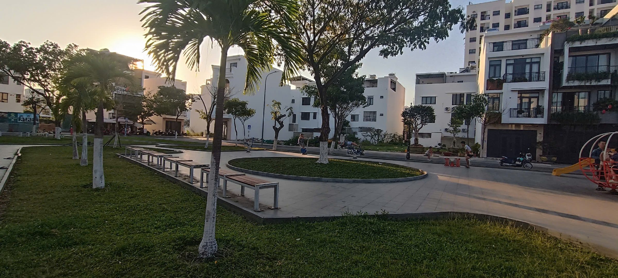 Bán nhà 3 tầng 95m² full thổ cư ngang 5m giá 11.75 tỷ tại Đường B7 Phường Nam Nha Trang