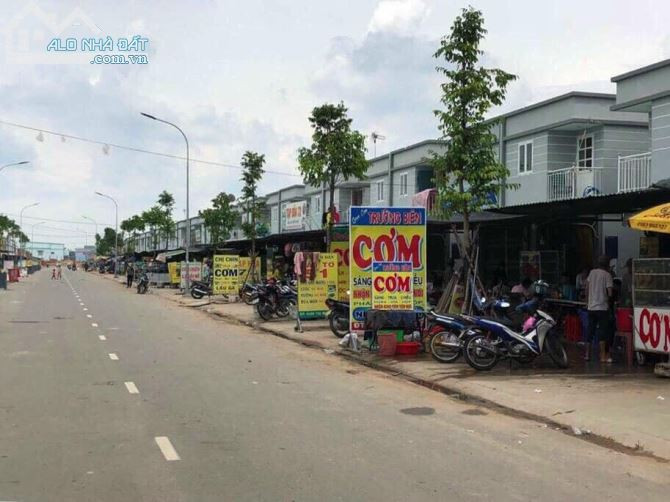 ĐẤT NHÀ CÓ  1.256m² ngang 25m có 500 thổ, 385tr sổ thổ cư 0962 657 837