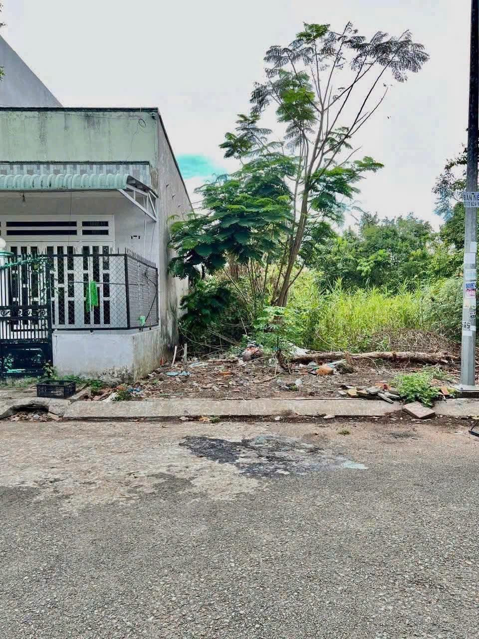🌹🌹 Chủ gởi: 
BÁN NỀN 100m2 đường B9 KDC TÂN PHÚ _ CÁI RĂNG _TP. CẦN THƠ.