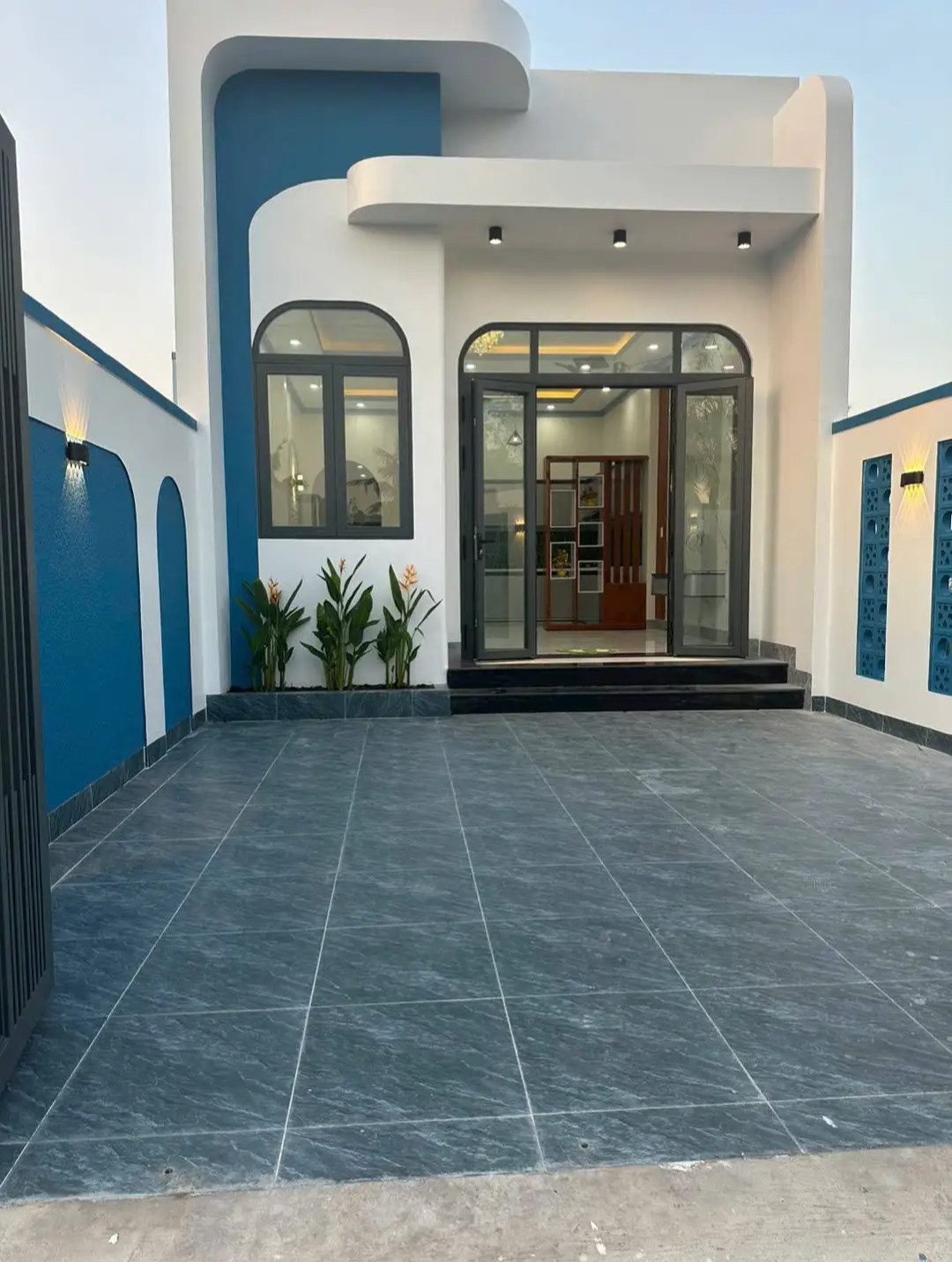 Gia đình đi định cư nước ngoài cần bán cấp căn nhà 1trệt -1lầu - Đường Bà Cả Xã Phong Phú _Bình Chánh