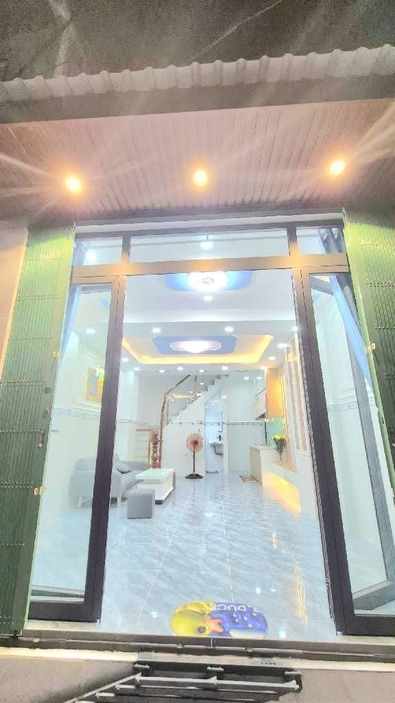 NHÀ ĐẸP 3 PN, SAU CHỢ BA ĐÌNH, SÁT CẦU NGUYỄN TRI PHƯƠNG, 3 PHÚT ĐI Q.5, SHR, HOÀN CÔNG, GIÁ 4,95 Tỷ