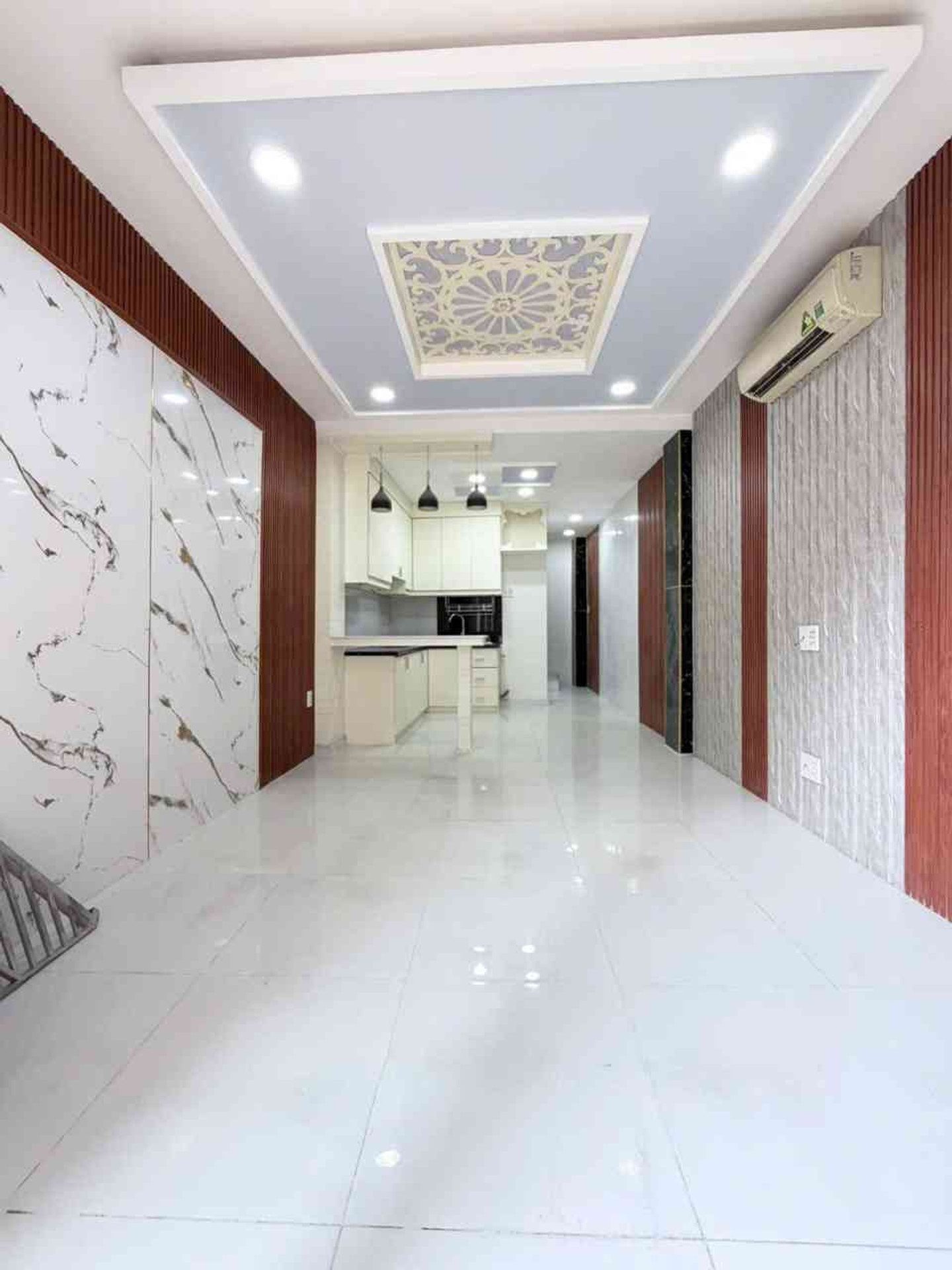 Bán nhà 3.Tỷ ngay chợ Ba Đình Phường 10 Quận 8 - 30m2 - Không Quy Hoạch - Sát cầu Nguyễn Tri Phương