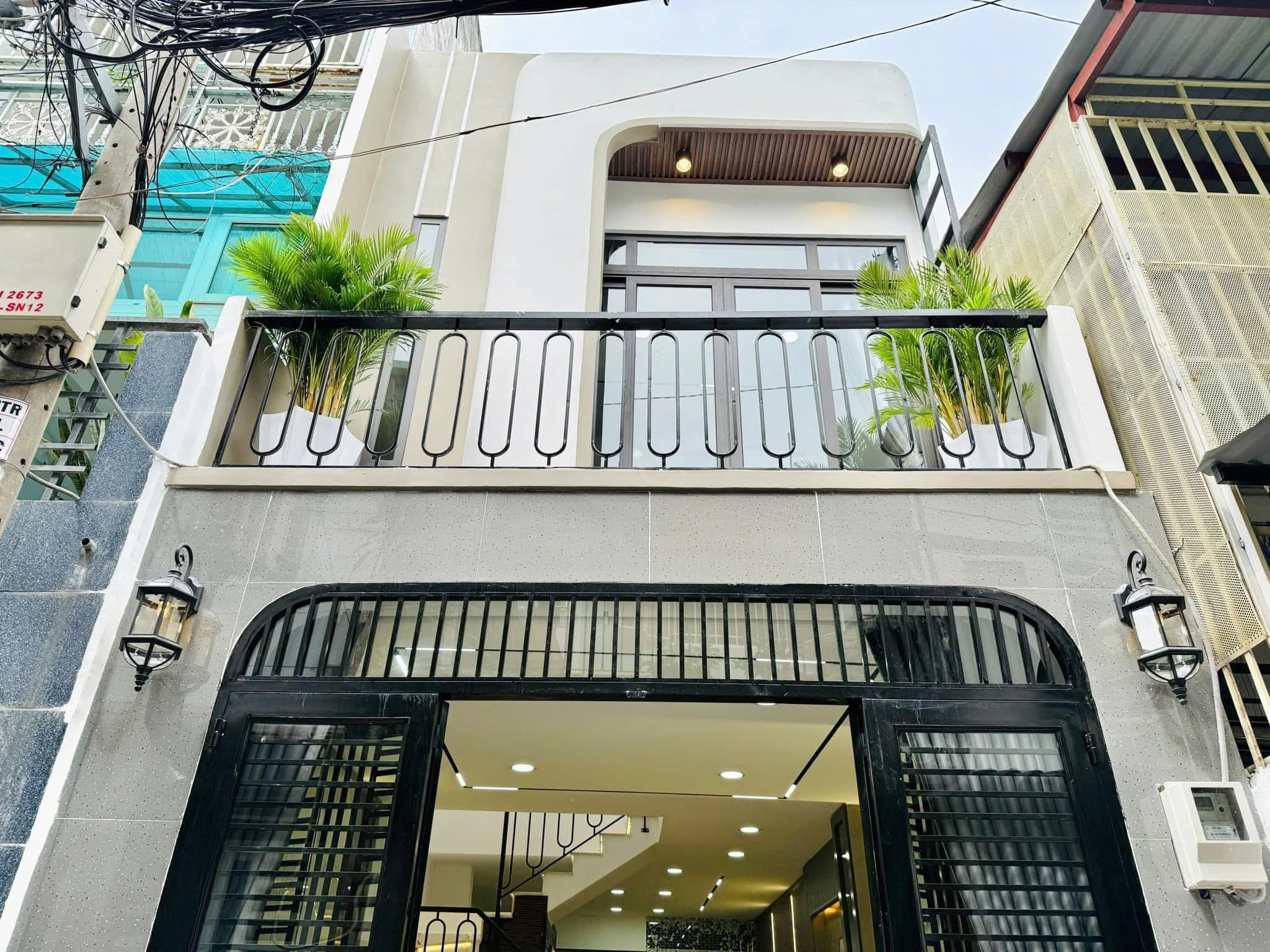 Nhà 38m2 xây 3 tầng đường Bà Hom, Q.6. Gần chợ Phú Lâm. Hẻm 6m.Sổ riêng.