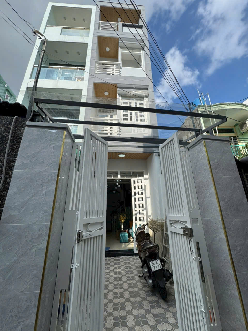 Bán nhà 38.4m2 Bà Hom, P13, Q6. Xây 1 trệt 3 lầu. Gần Bách Hóa Xanh, sổ riêng, hẻm 4m