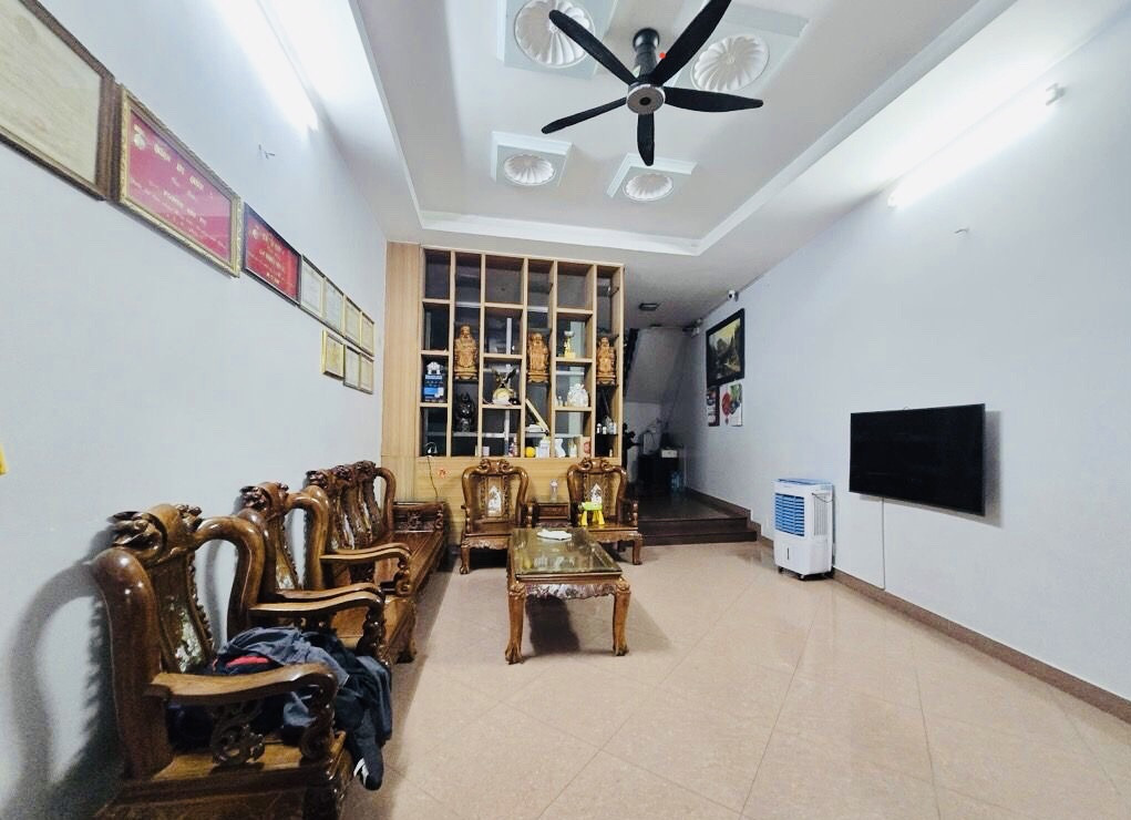 Nhà 3 Tầng,Bà Hom,Quận 6,Hẻm ÔTô Vào Nhà,Mới Đẹp,Ở Ngay,4.5x16,Nhỉnh 6 Tỷ(QS52)