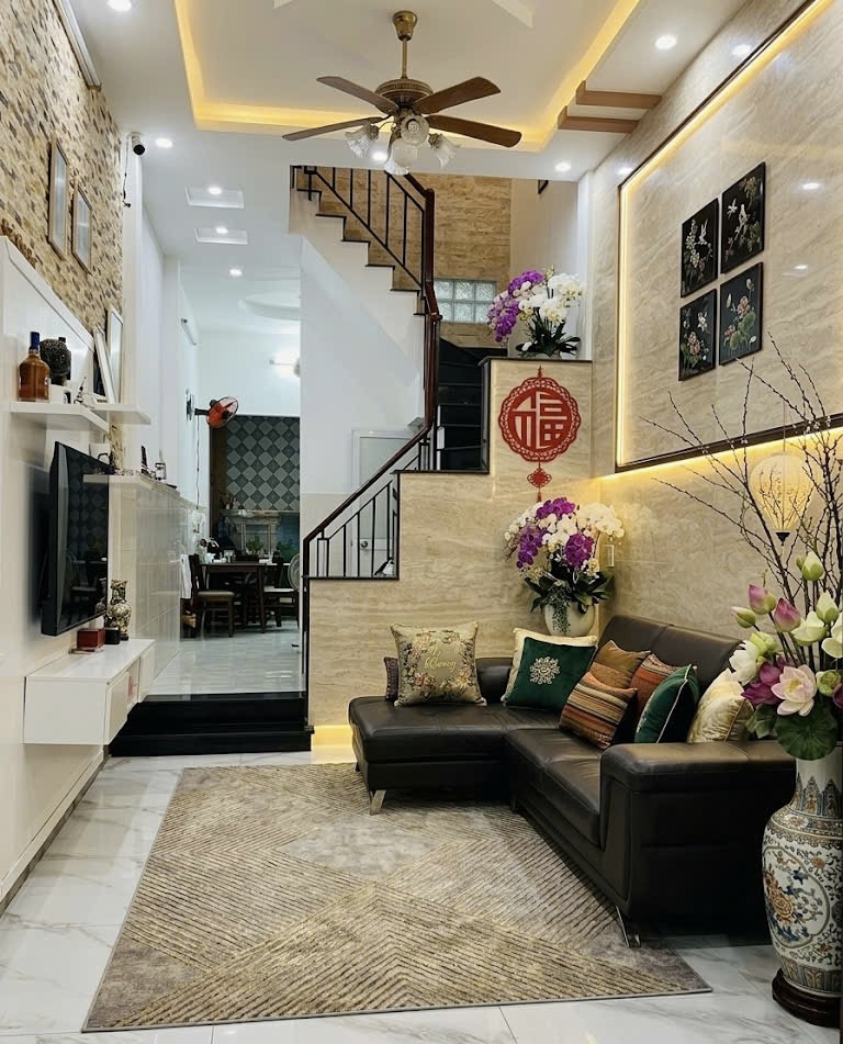 Bán Nhà gần CÔNG VIÊN PHÚ LÂM,3 TẦN (76m2)HẺM XE TẢI ,giá 7.7 TỶ (110326)