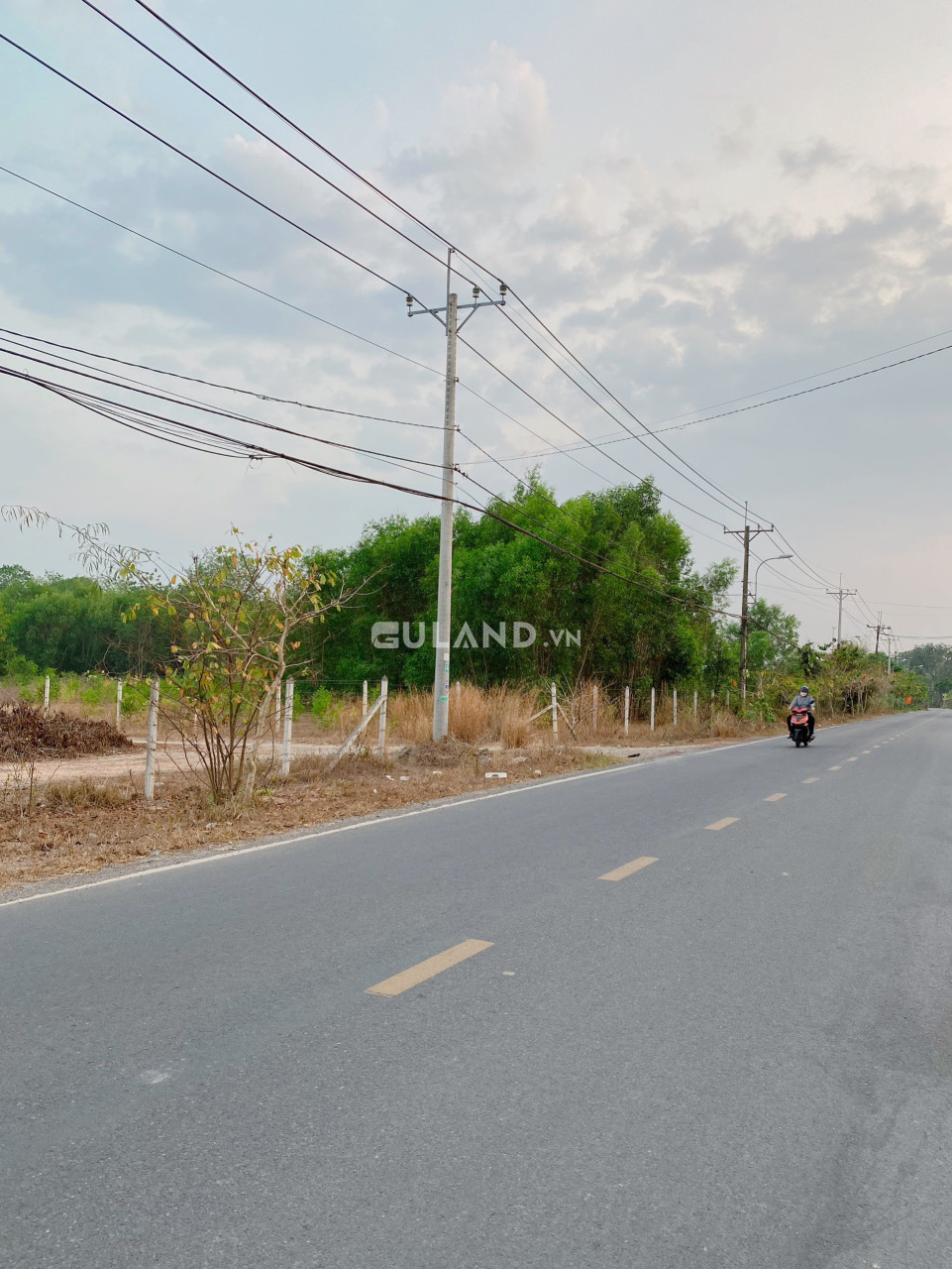 Bán 1Ha có thổ 680m2 MT đường Bà thiên * Xã nhuận Đức