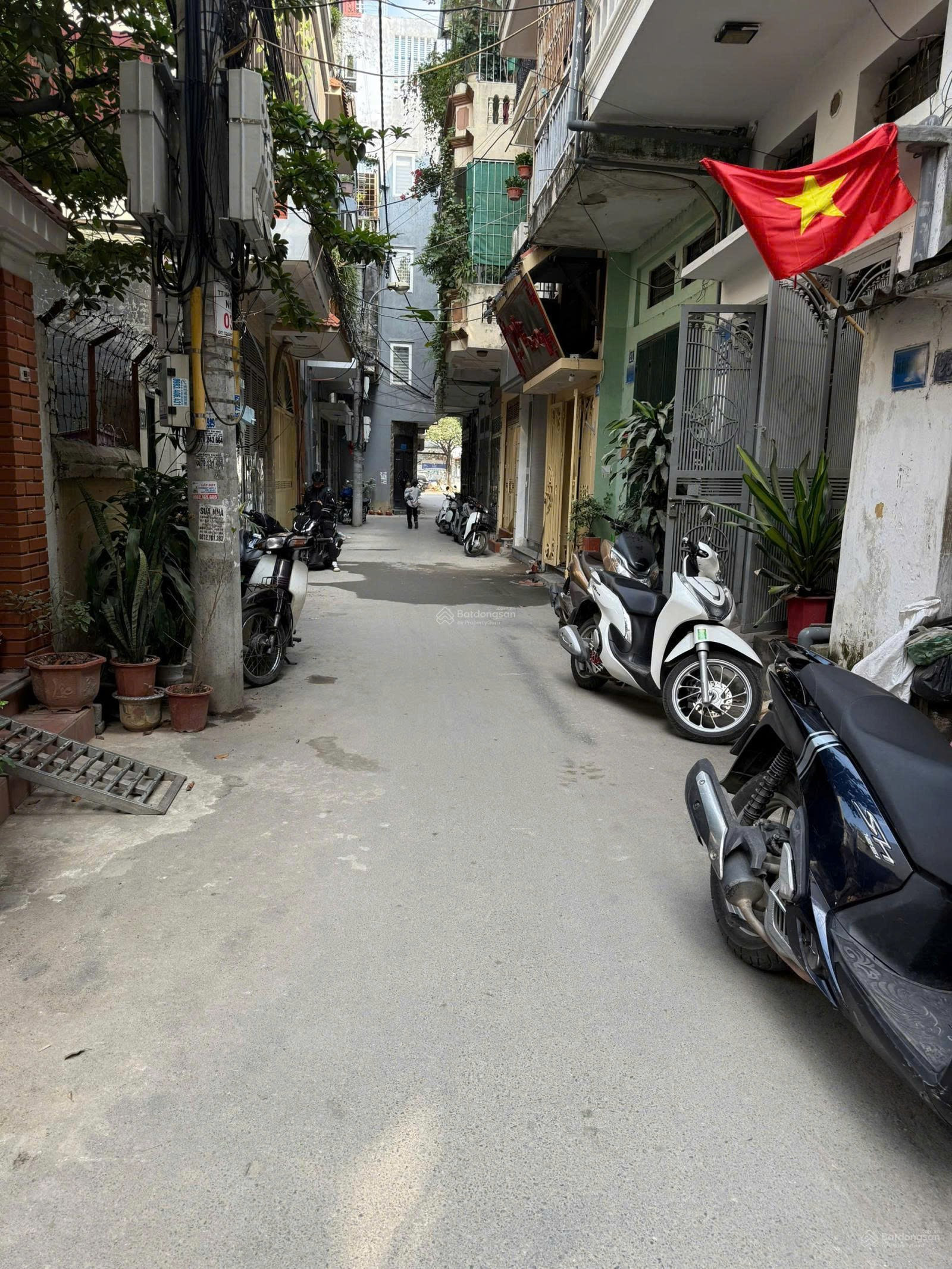 Cho Thuê Nhà Phố Bà Triệu - Hà Đông / 35M² 3 Tầng 2 Ngủ - Nội Thất CB - Giá Thuê 10tr