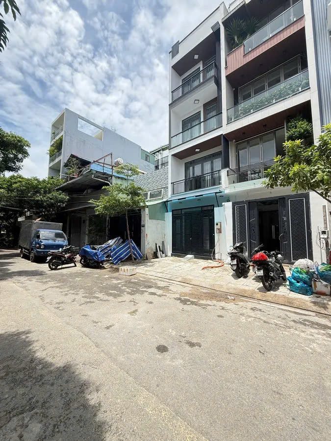 MTKD đường Bác Ái, 63m2, tiện ở + KD, cho thuê 12tr/th, Chỉ 9.2 Tỷ