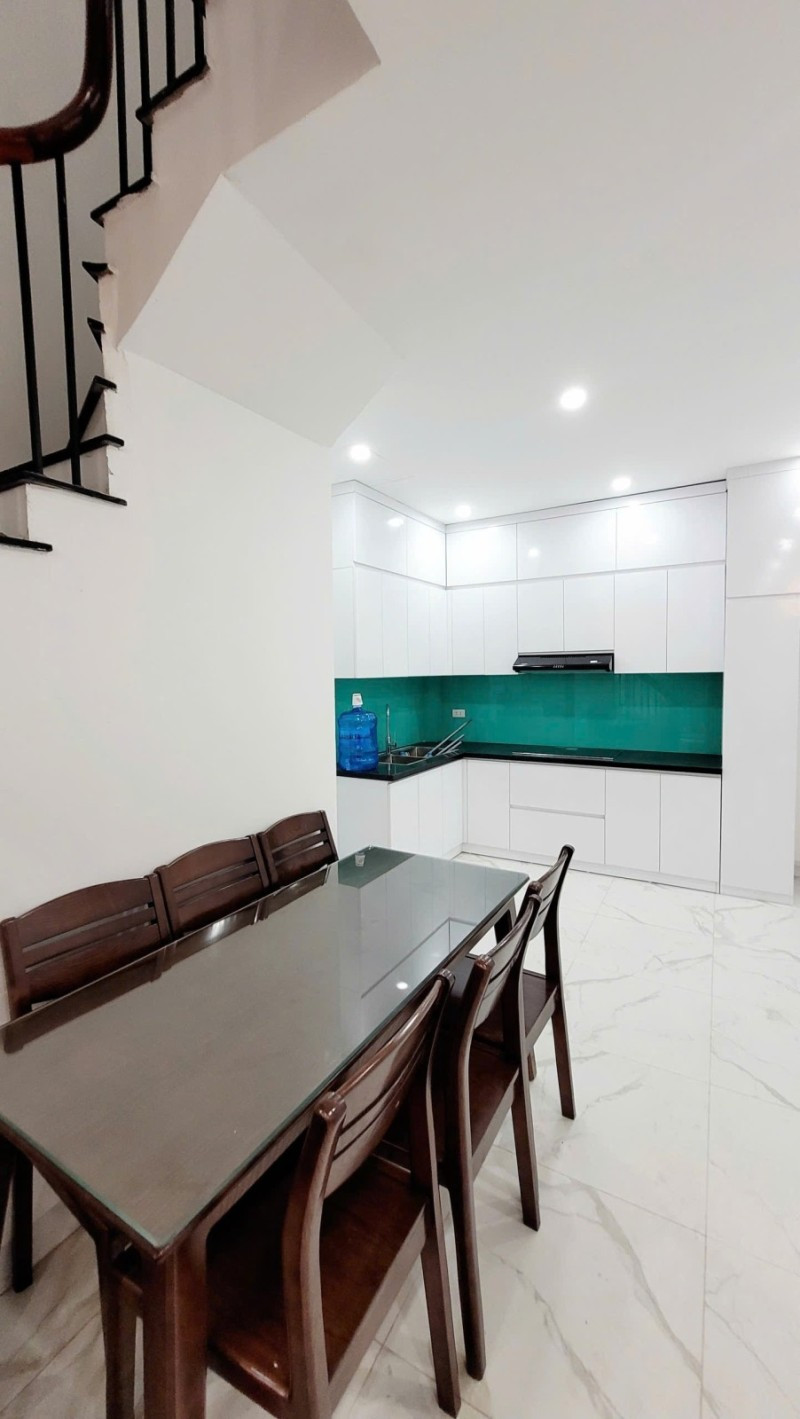 **🏡💥 SIÊU PHẨM BẮC CẦU – LONG BIÊN 💥 NHÀ ĐẸP 35M2, 4 TẦNG – NGÕ RỘNG THOÁNG CHỈ 5,55 tỷ **