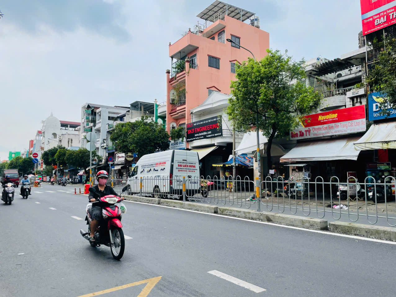 Hẻm xe hơi ngay Bắc Hải - Gần Mặt tiền Cách Mạng Tháng 8. Ngang gần 5m dài 12m xây 5 tầng, chỉ 10ty nhỉnh