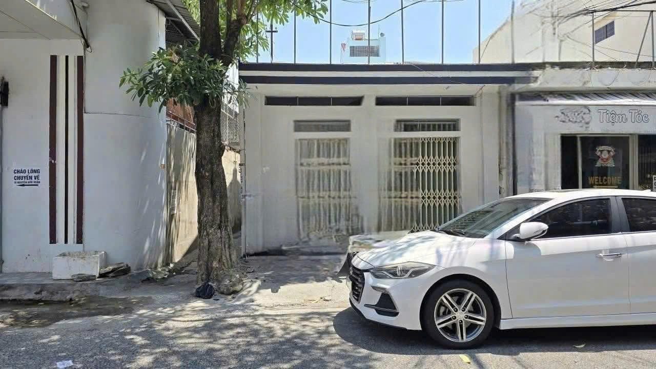 CHO THUÊ NHÀ MẶT TIỀN ĐƯỜNG NGUYỄN HỮU HUÂN, TTTP NHA TRANG. CÓ THỂ KINH DOANH MỌI NGÀNH NGHỀ.