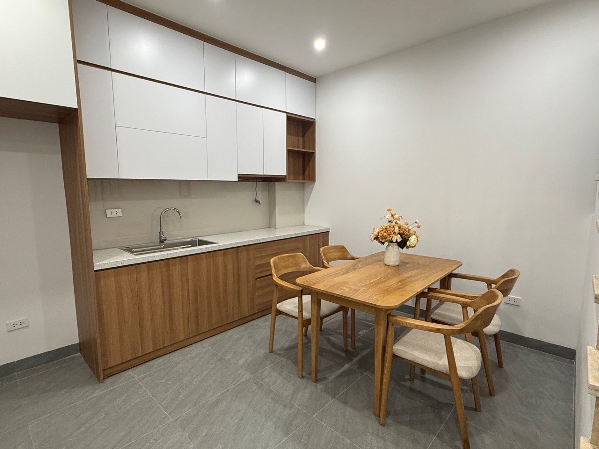 MỘT CĂN NHÀ ĐÁNG GIỮ GIỮA TRUNG TÂM BẠCH MAI – HAI MẶT THOÁNG HIẾM – 50M² – GIÁ TẦM 10 TỶ
