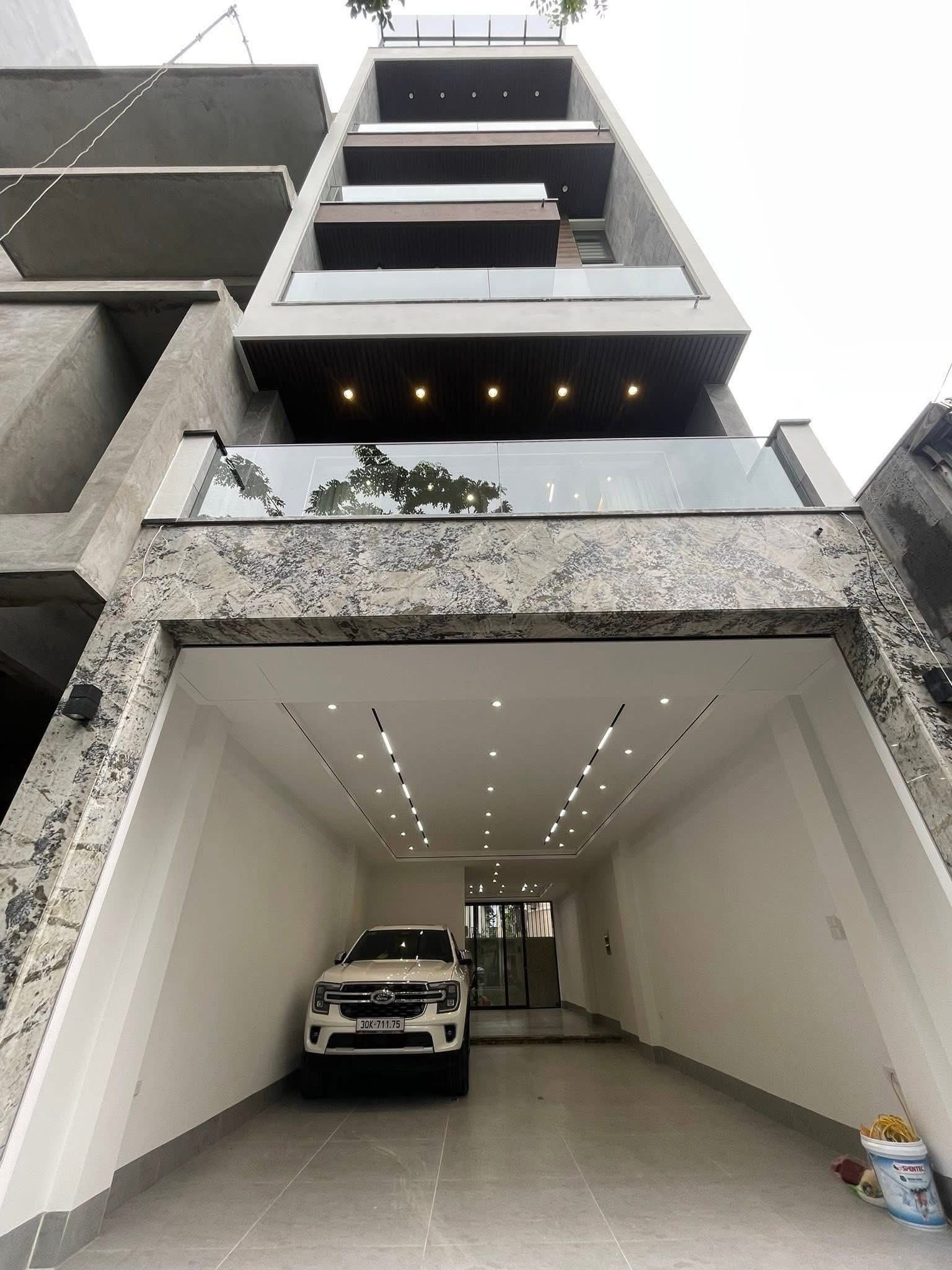 Phân lô khu đô thị tây nam linh đàm, 6 tầng thang máy, ô tô vào nhà, 65m2, 19.9 tỷ