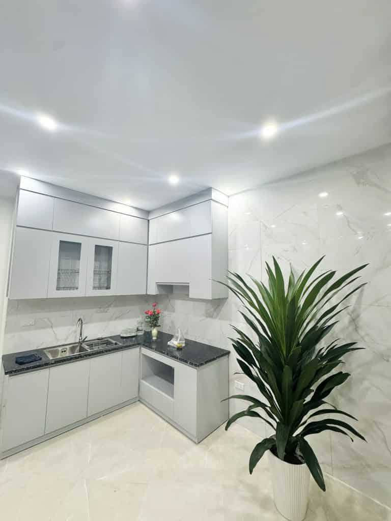 **💥 Bán Nhà Bát Khối, Long Biên 33m2, 5T giá 5,85 tỷ (ngõ thoáng, ô tô đỗ gần) 💎**
