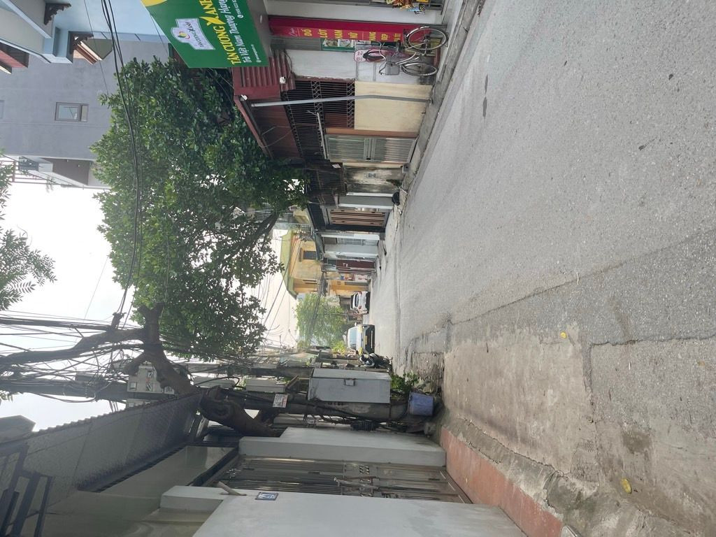 Bán đất 75m² có sẵn 70m² thổ cư ngang 4.2m giá 13.5 tỷ tại Đường Bát Khối Phường Long Biên