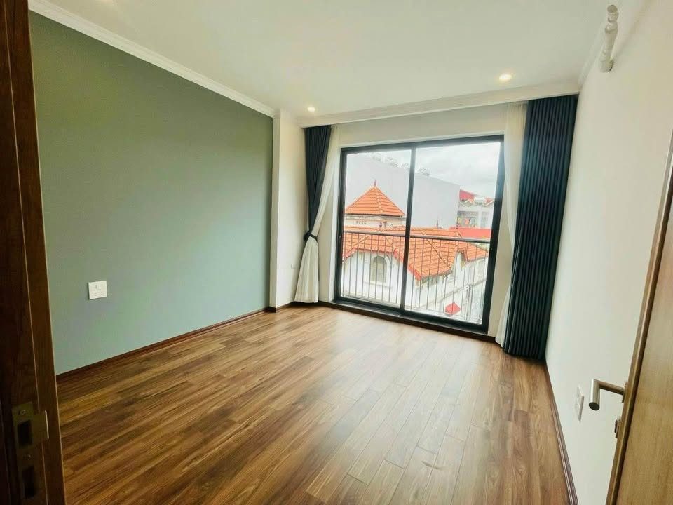 SIÊU HIẾM KHÓ KIẾM - BÁT KHỐI, LÔ GÓC Ô TÔ VÀO NHÀ - 29M2 CHỈ 7.1 TỶ