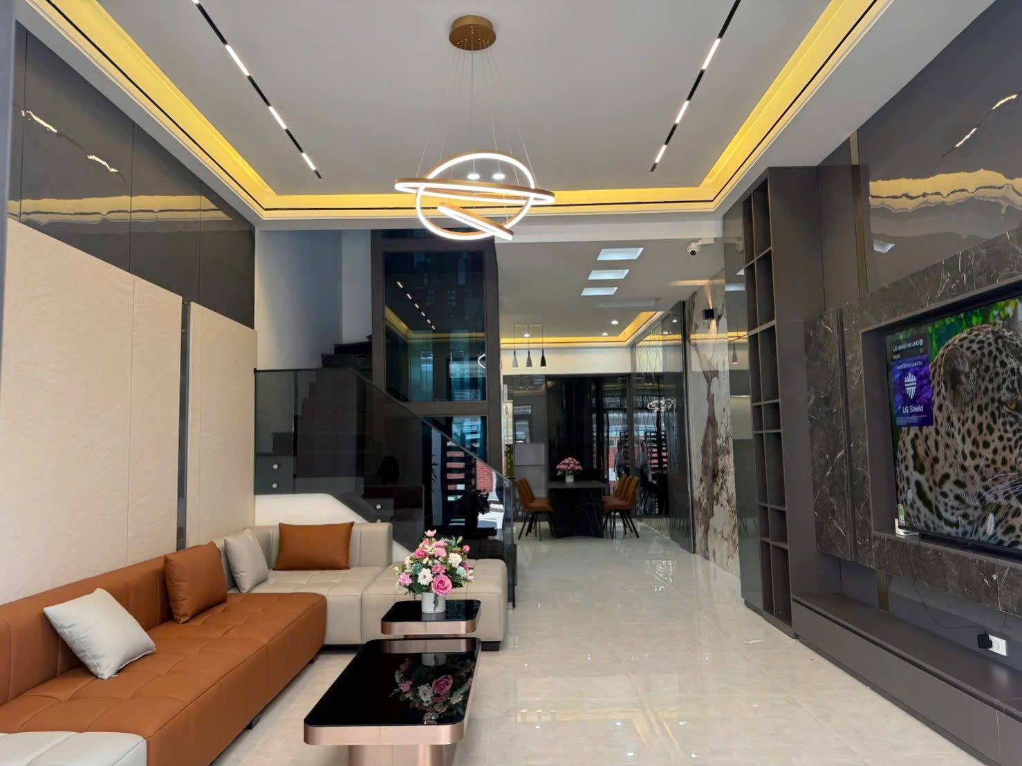 BÁN NHÀ BÁT KHỐI, LONG BIÊN 90M2- 5 TẦNG THANG MÁY- Ô TÔ TRÁNH ĐỖ- 17.x Tỷ