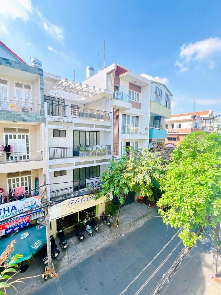 Nhà đẹp 4x19 mặt tiền đường Bàu Cát - kinh doanh cho thuê / ở